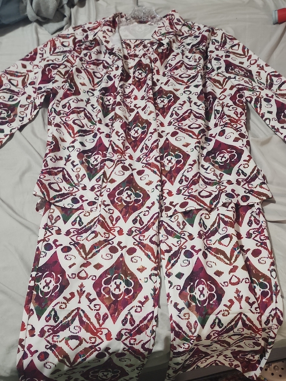 Two-Piece Printed Lounge Set in White and Burgundy